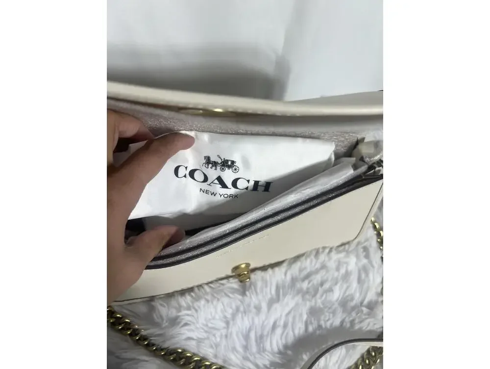 Coach Ivory Leather Crossbody Bag with Gold Chain Strap - Picture 2 of 12